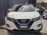 Usata Nissan Qashqai N-Connecta 131 CV (96 kW) 2018 Bianco SUV
