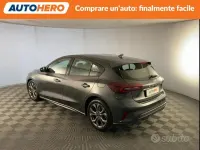 Usata Ford Focus ST-Line 120 CV (88 kW) 2022 Grigio Berlina