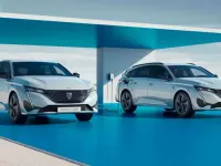 Nuova Peugeot e-308 Allure 61 kW (84 CV) 2026 Argento Utilitaria