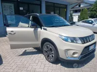 Usata Suzuki Vitara 140 CV (102 kW) 2018 Beige SUV