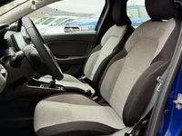 Neu Renault Clio V Equilibre 101 PS (74 kW) 2025 Blau Limousine