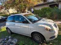 Usata Lancia Ypsilon 68 CV (50 kW) 2012 Bianco Utilitaria