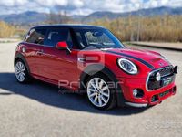 Begagnad Mini Cooper S Hype 211 HK (155 kW) 2016 Röd Halvkombi