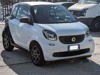 Usata Smart ForTwo Coupé 61 CV (44 kW) 2015 Bianco Utilitaria