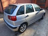 Usata Seat Ibiza 68 CV (50 kW) 2001 Grigio Utilitaria