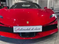 Nuova Ferrari SF90 797 CV (586 kW) 2025 Colore rosso corsa ds 322 Cabrio