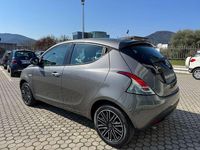 Usata Lancia Ypsilon Silver 69 CV (50 kW) 2023 Argento Utilitaria
