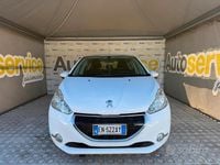 Usata Peugeot 208 Allure 82 CV (60 kW) 2012 Bianco Utilitaria