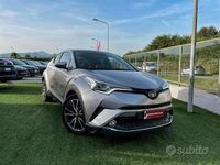 Usata Toyota C-HR Lounge 98 CV (72 kW) 2017 Grigio SUV