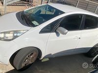 Usata Kia Venga 90 CV (66 kW) 2011 Bianco Utilitaria