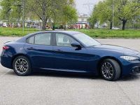 Usata Alfa Romeo Giulia Super 150 CV (110 kW) 2017 Blu/azzurro Berlina