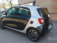 Usata Smart ForFour Passion 71 CV (52 kW) 2015 Nero Utilitaria