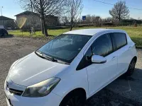 Usata Toyota Yaris 68 CV (50 kW) 2015 Utilitaria