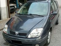 Usata Renault Scénic 107 CV (78 kW) 2002 Grigio Monovolume