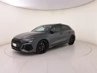 Usata Audi RS3 Sportback Ambiente 400 CV (294 kW) 2023 Grigio daytona perla Utilitaria