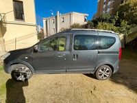 Usata Dacia Dokker Lauréate 90 CV (66 kW) 2015 Monovolume