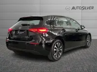Usata Mercedes A180 Advanced 116 CV (85 kW) 2025 Nero / pastello Berlina