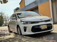 Usata Kia Rio Active 78 CV (57 kW) 2018 Bianco Berlina