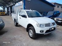 Usata Mitsubishi L200 136 CV (100 kW) 2013 Bianco Pick-up