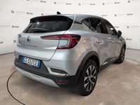 Usata Renault Captur Techno 91 CV (66 kW) 2024 Argento SUV
