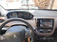 Usata Peugeot 2008 115 CV (84 kW) 2015 Bianco SUV