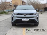 Usata Renault Captur Techno 145 CV (106 kW) 2024 Grigio SUV