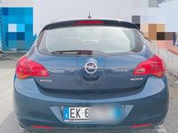 Usata Opel Astra 110 CV (80 kW) 2012 Berlina
