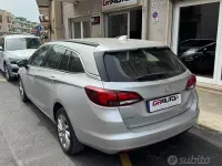 Usata Opel Astra Innovation 110 CV (80 kW) 2018 Grigio Berlina