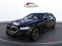 Nuova BMW 540 Comfort Edition 303 CV (222 kW) 2026 Tanzanite blue metallizzato Station wagon