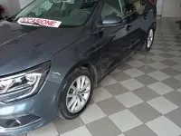 Usata Renault Mégane GrandTour 110 CV (80 kW) 2018 Bluazzurro Station wagon