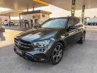Usata Mercedes GLC300 245 CV (180 kW) 2020 Grigio SUV
