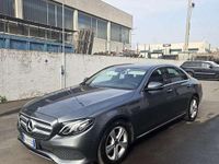 Usata Mercedes E220 Premium 194 CV (142 kW) 2018 Grigio Berlina