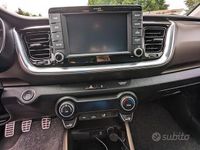 Begagnad Kia Stonic 97 HK (71 kW) 2020 Grå SUV