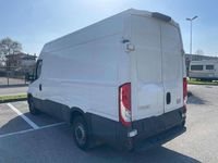 Usata Iveco Daily 156 CV (114 kW) 2017 Bianco Furgone