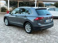 Usata VW Tiguan Business 150 CV (110 kW) 2017 Grigio SUV