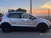 Usata VW Polo Cross 90 CV (66 kW) 2016 Grigio Utilitaria