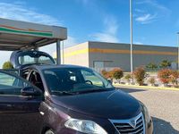Usata Lancia Ypsilon 69 CV (50 kW) 2014 Nero Utilitaria