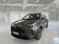 Usata Toyota Yaris Cross Lounge 92 CV (67 kW) 2022 Grigio SUV