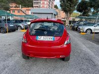 Usata Lancia Ypsilon Gold 69 CV (50 kW) 2021 Rosso Utilitaria