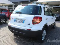 Usata Fiat Sedici Dynamic 120 CV (88 kW) 2014 Bianco SUV