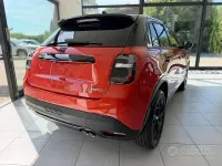 Nuova Fiat 600 La Prima 136 CV (100 kW) 2026 Arancione SUV