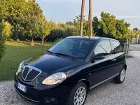 Usata Lancia Ypsilon 60 CV (44 kW) 2008 Nero Utilitaria