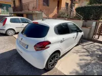 Usata Peugeot 208 83 CV (61 kW) 2019 Bianco Utilitaria