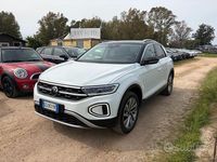 Usata VW T-Roc R-line 116 CV (85 kW) 2022 Bianco SUV