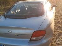 Begagnad Hyundai Coupé 2000 Grå Sportkupé