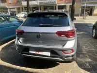 Usata VW T-Roc Style 110 CV (80 kW) 2023 Grigio SUV