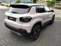 Usata Jeep Avenger Summit 101 CV (74 kW) 2025 Beige SUV