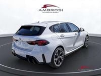 Nuova BMW 118 M Sport 150 CV (110 kW) 2026 Alpin white pastello Utilitaria
