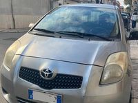 usata Toyota Yaris 1.0i 16V cat 3 porte '03