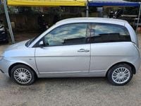 Usata Lancia Ypsilon 69 CV (50 kW) 2011 Argento Utilitaria